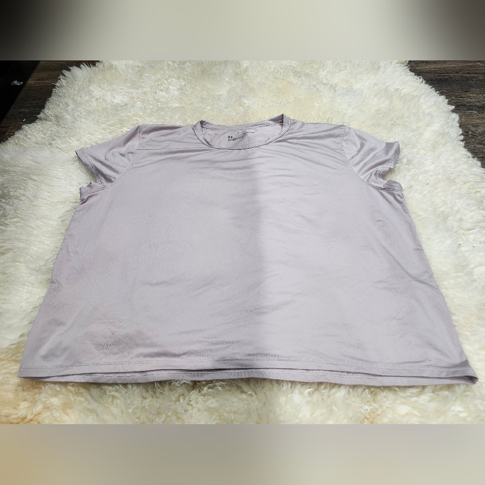 Under Armour Women’s Light Lavender Performance Tee Size XL